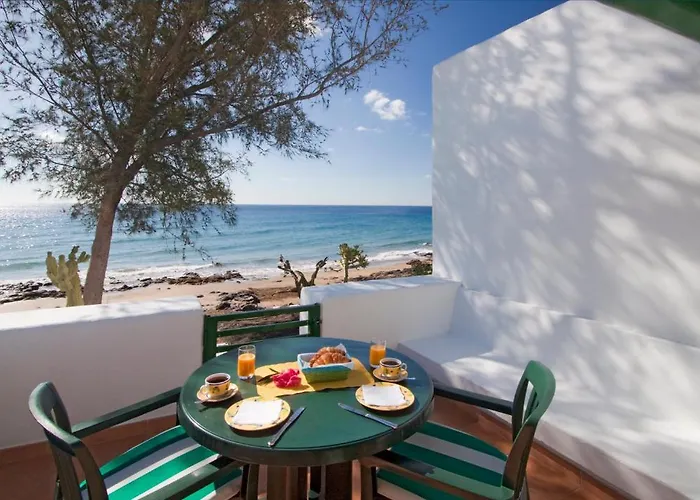 Velázquez Puerto del Carmen (Lanzarote)